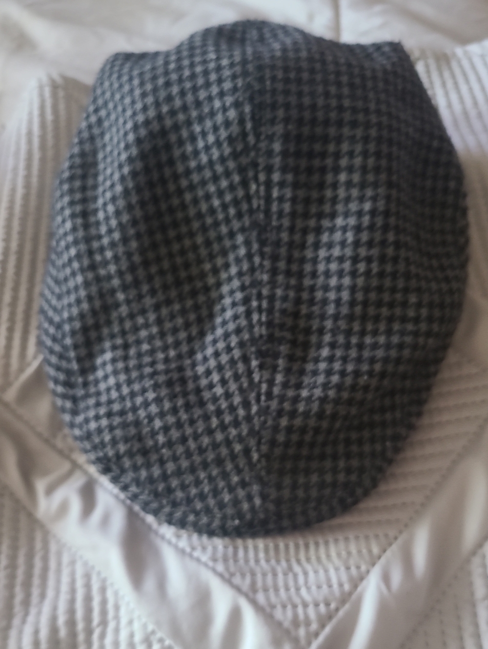 London Fog Black Houndstooth Men's Hat Sz Med